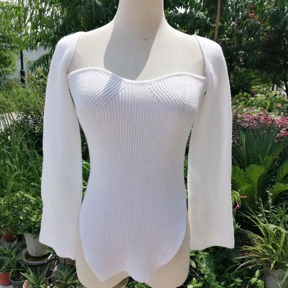 Sqaure collar full sleeves knitting